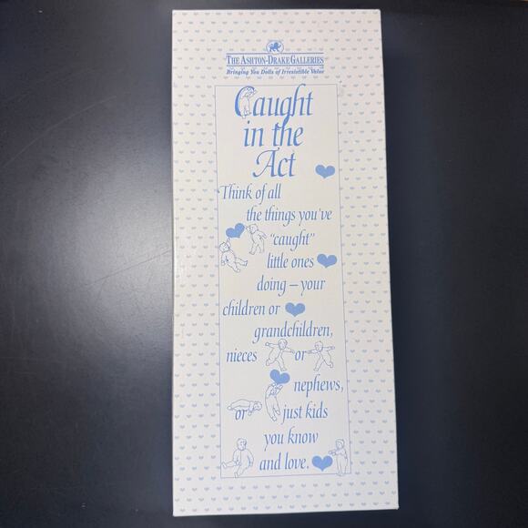 vintage ASHTON DRAKE 1992 GALLERIES PORCELAIN DOLL "CATCH ME IF YOU CAN!" NEW - Picture 7 of 7